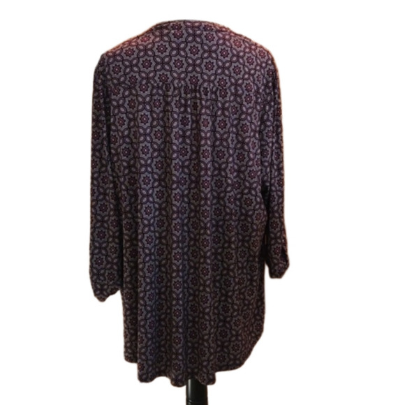 Westport Plus Size 3X Paisley Top V-Neck Geometric Pattern Flare Swing Hem - Picture 4 of 13